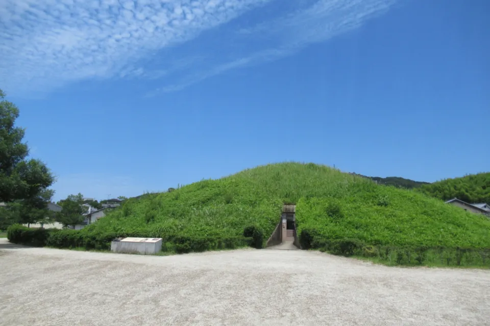 藤ノ木古墳