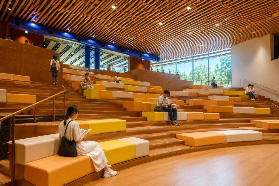 石川県立図書館