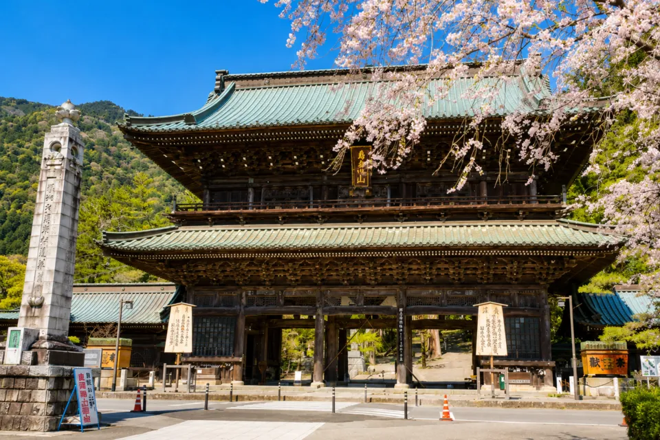 身延山久遠寺