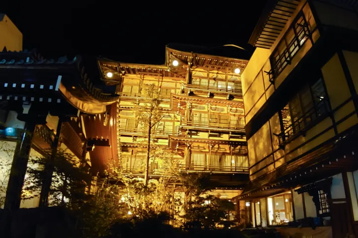 渋温泉街