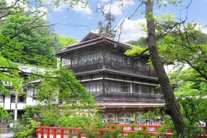 四万温泉