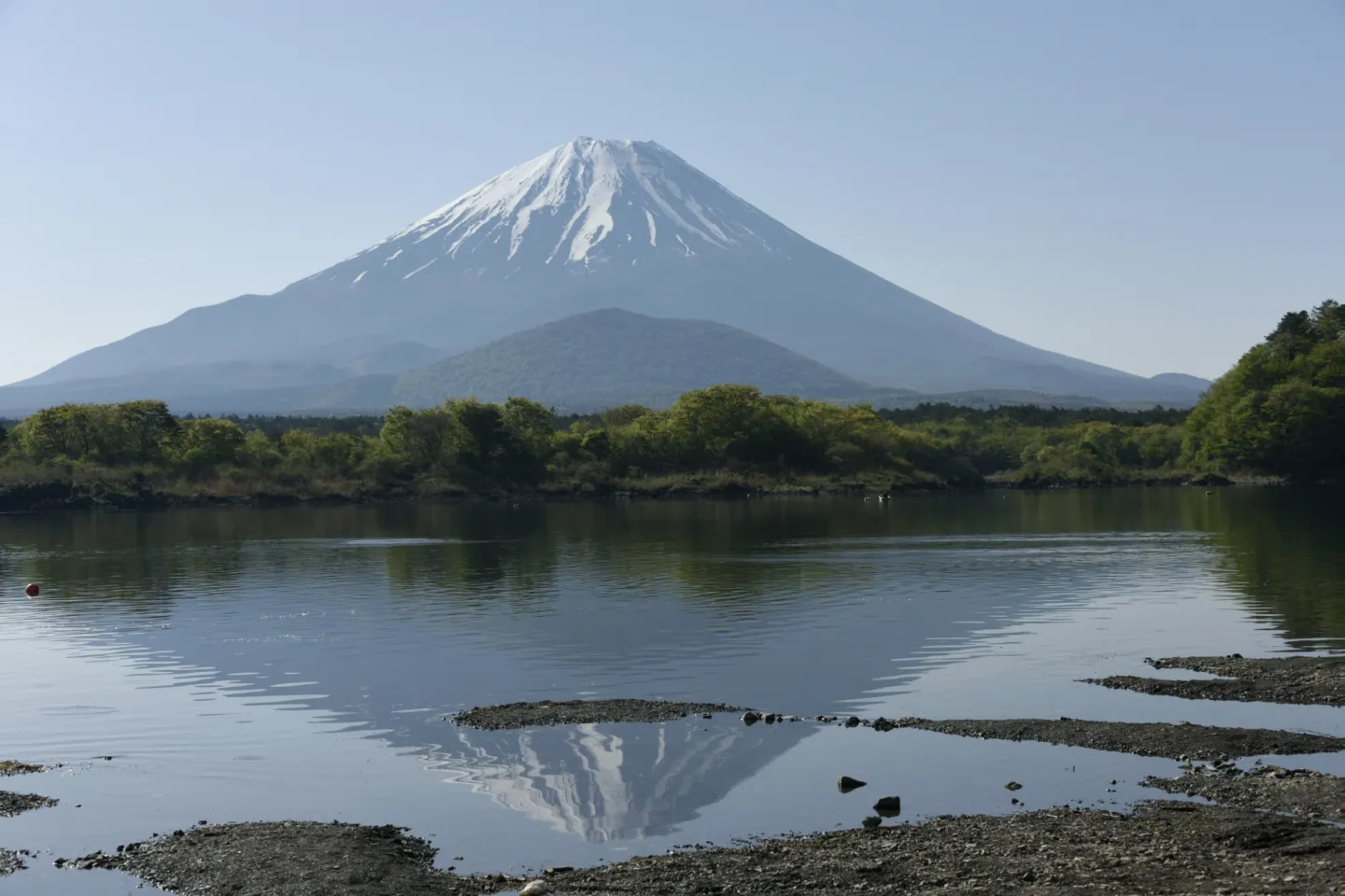 精進湖