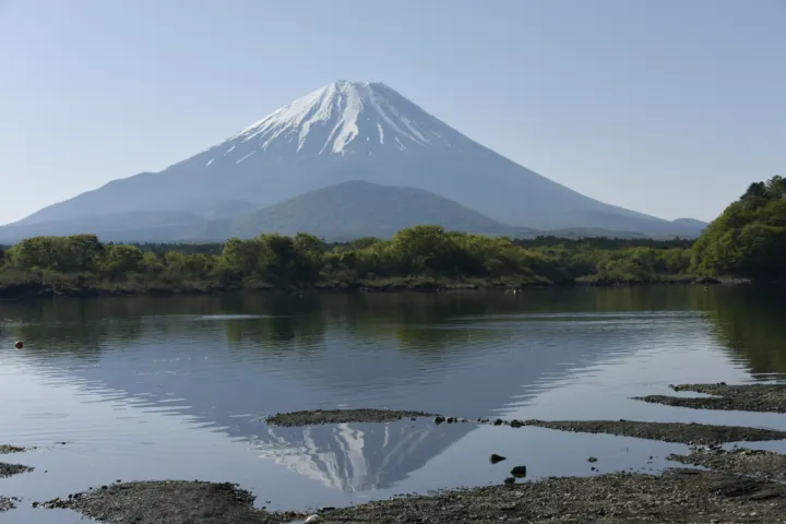 精進湖