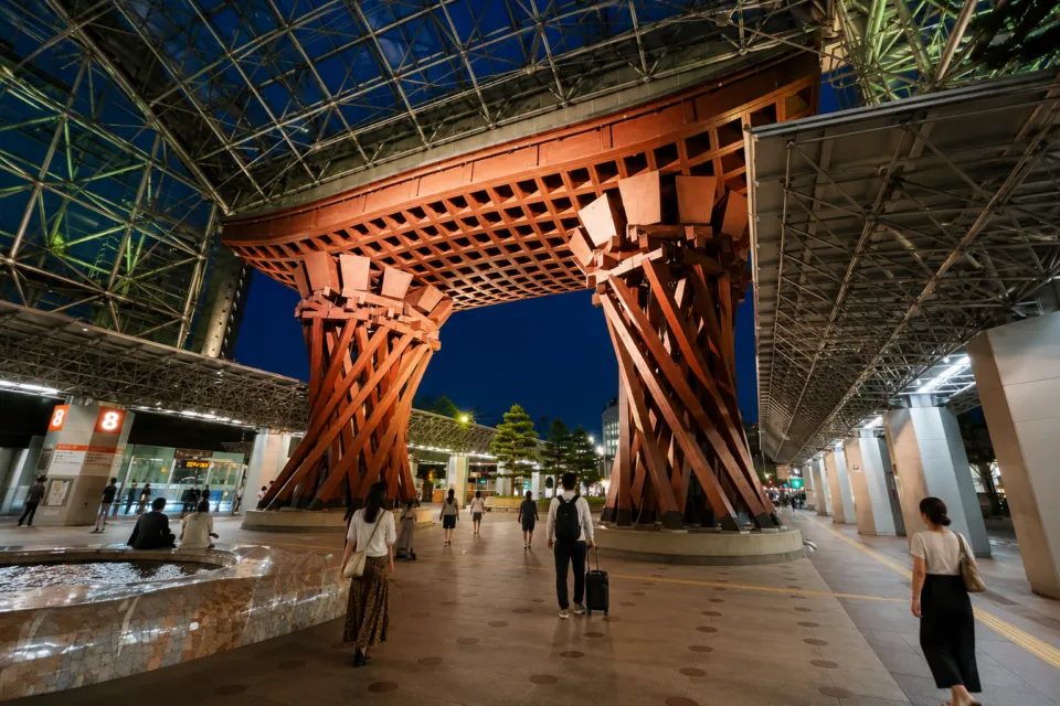 鼓門(金沢駅)