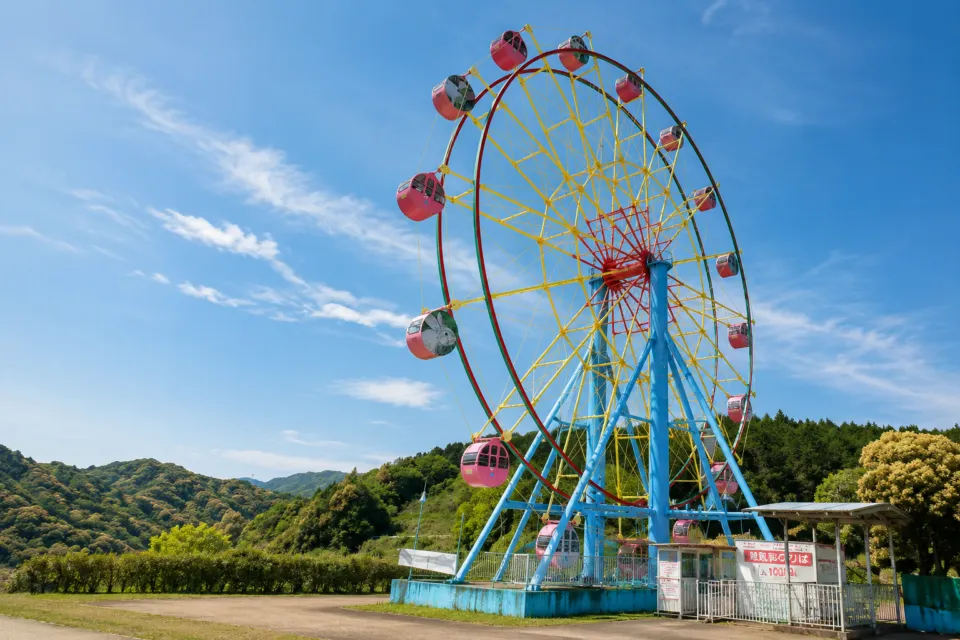 森とリスの遊園地 メルヘン村