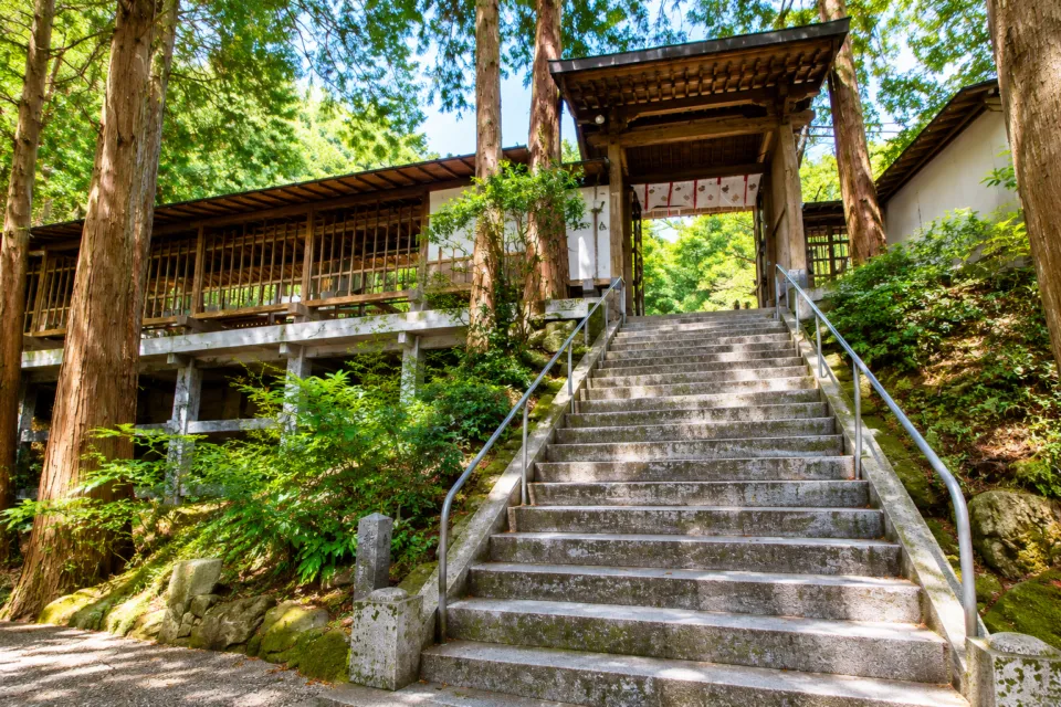 伊萬里神社