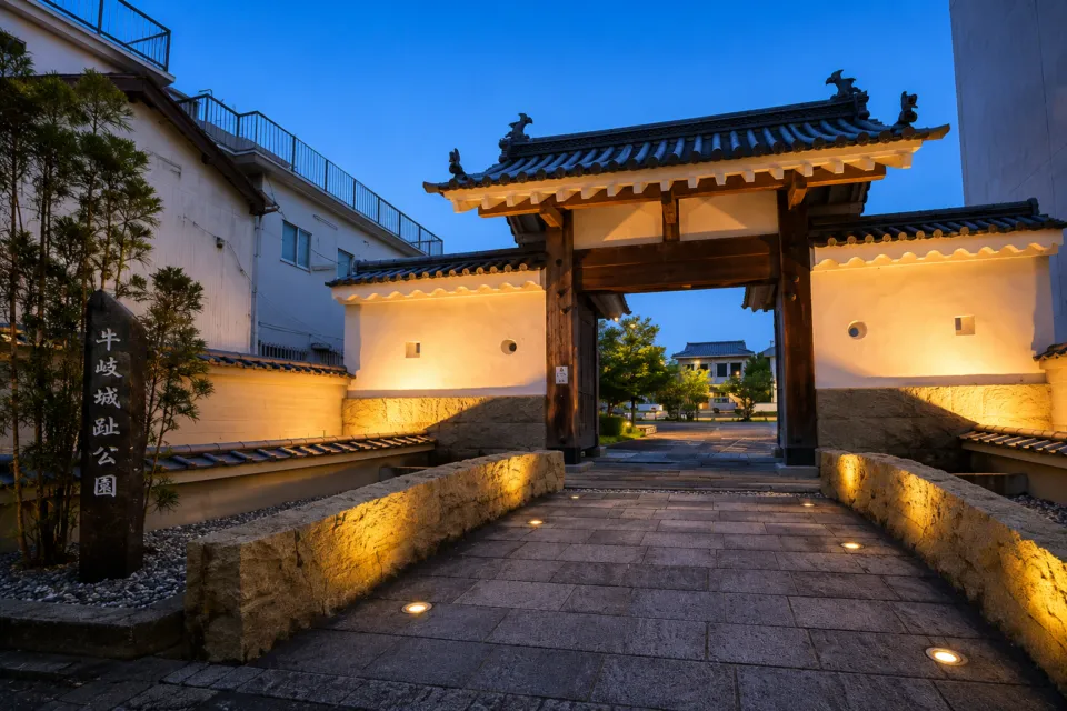 牛岐城趾公園