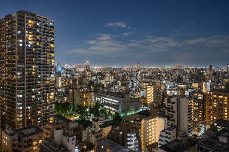 浅草ビューホテルの高層階から見渡す東京の夜景