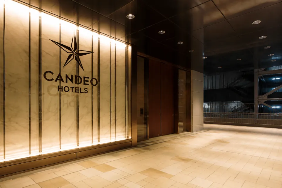 カンデオホテルズ宇都宮の正面入口