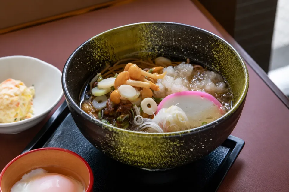 天然温泉 善光の湯 ドーミーイン長野の朝食で提供する信州そば