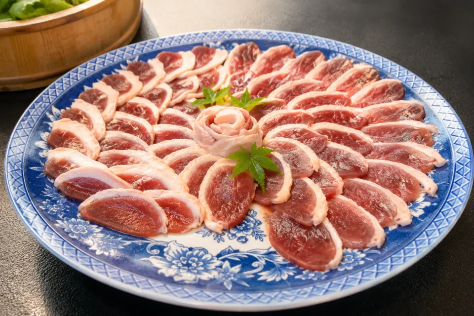 洞川温泉 角甚の薄切り肉の盛り合わせ