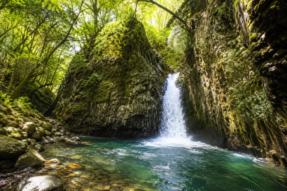 巌立峡