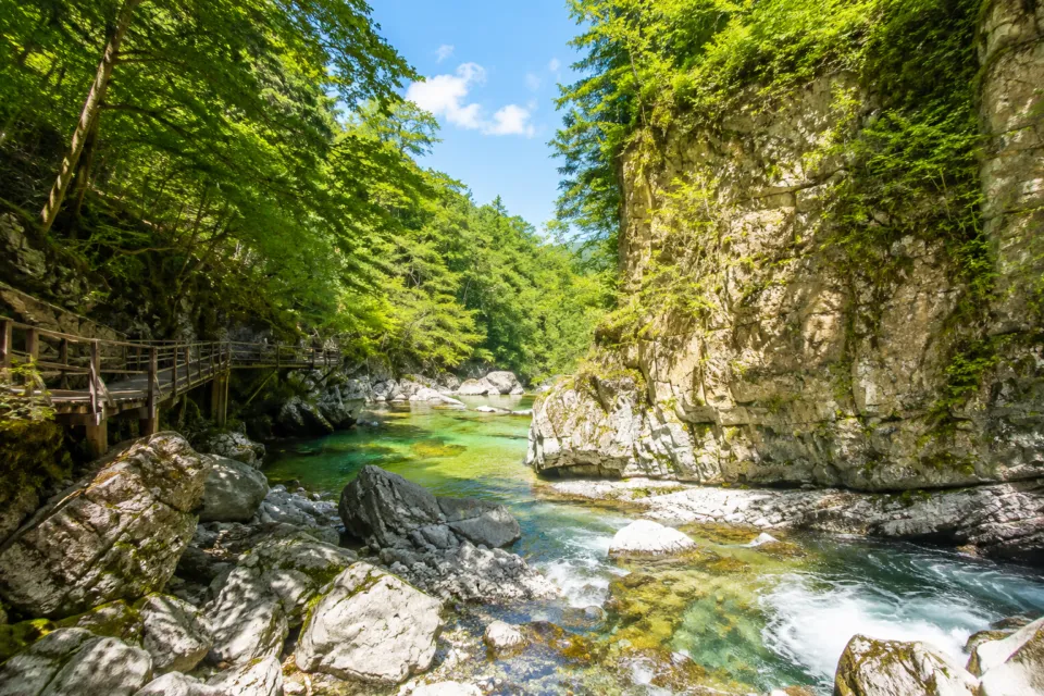 巌立峡