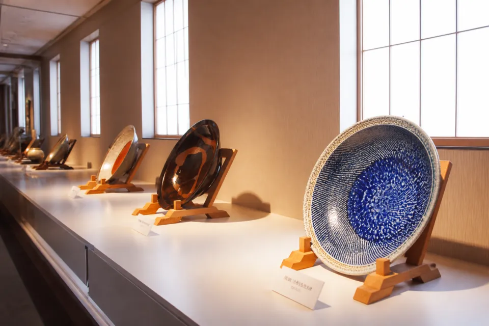 ホテルサンバレー那須のサンバレー美術館陶芸展示