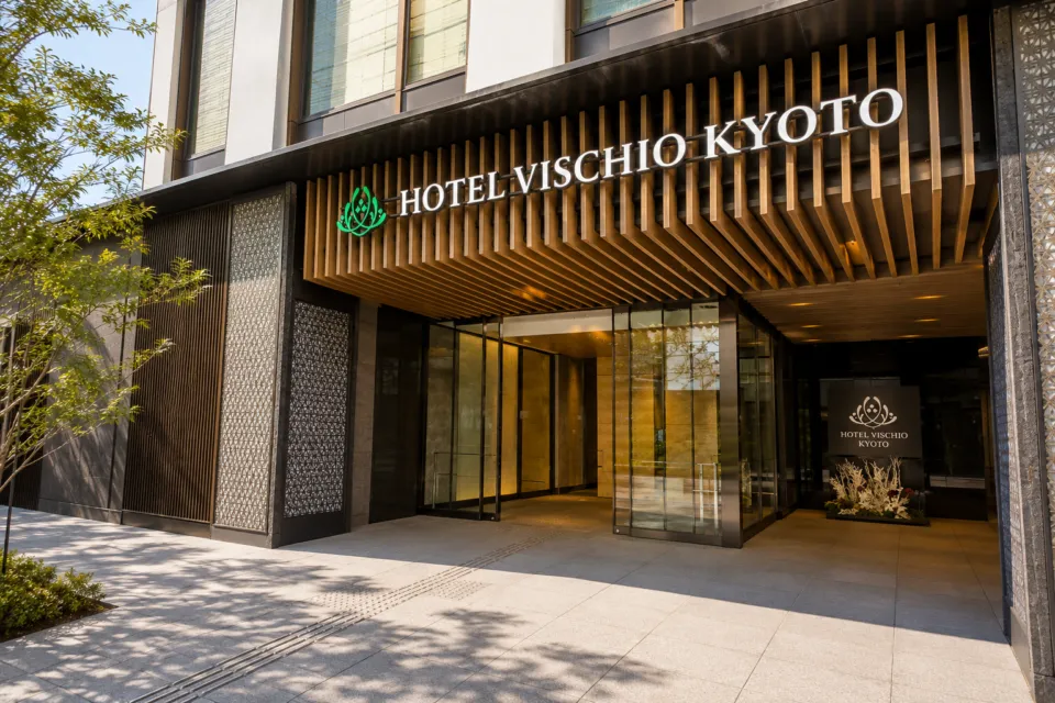 ホテルヴィスキオ京都の正面玄関