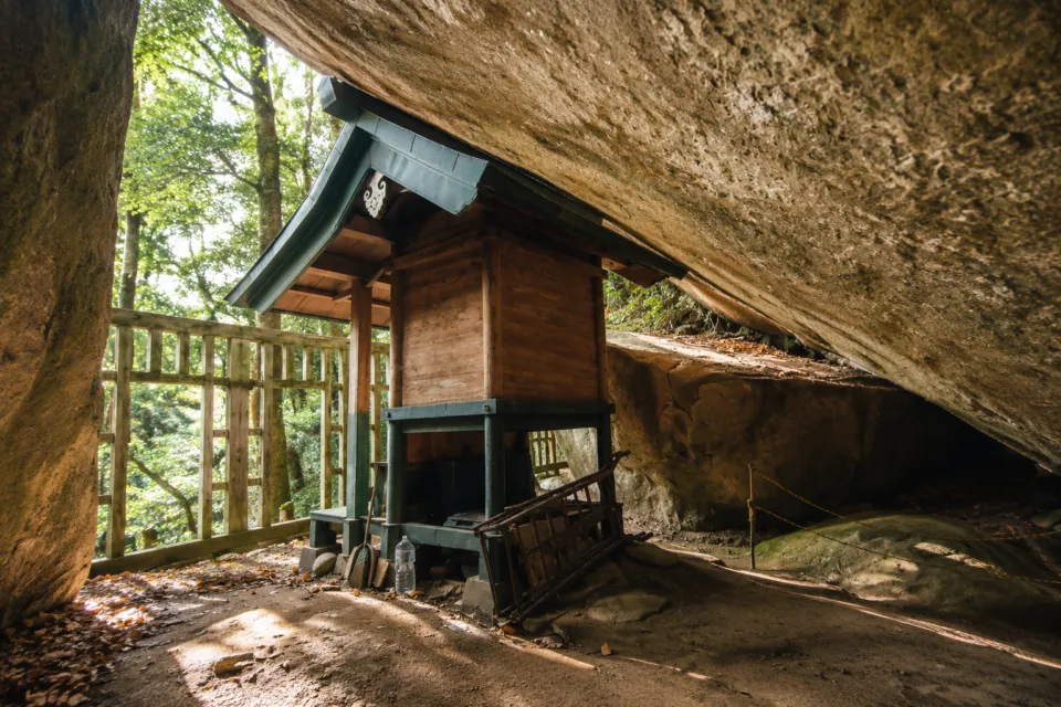 岩屋岩蔭遺跡