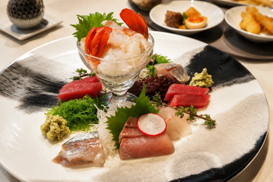 鴨川グランドホテルの魚介の刺身盛り合わせ