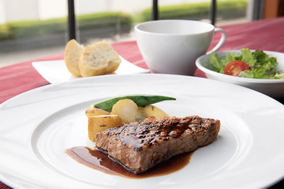 宮島 レ・クロの国産牛ステーキランチ