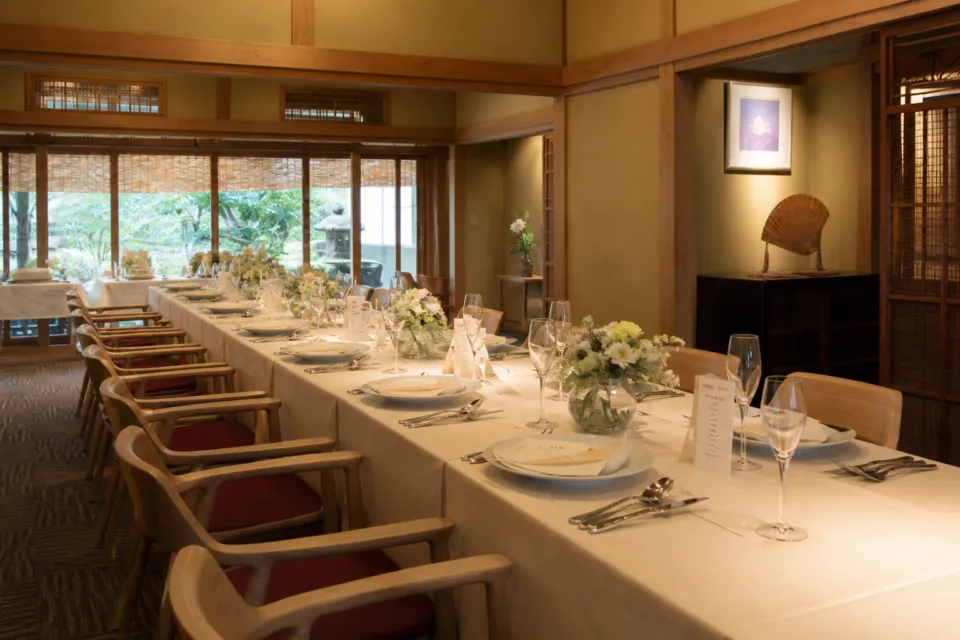 宮島 レ・クロの会食用テーブル席