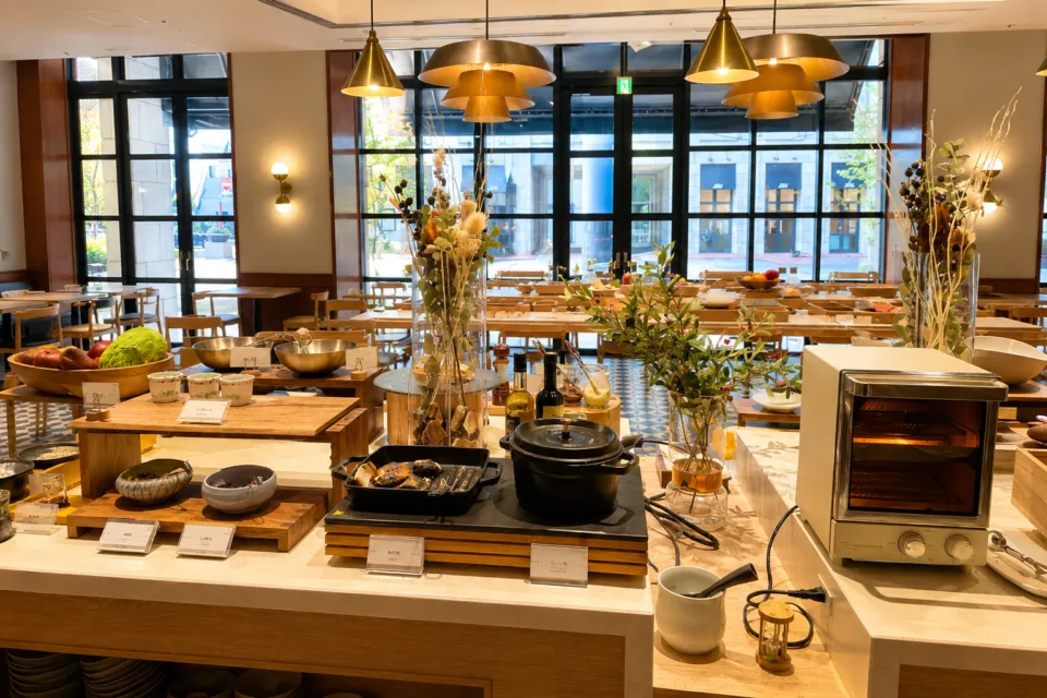 THE BASICS FUKUOKAの朝食ビュッフェの料理台