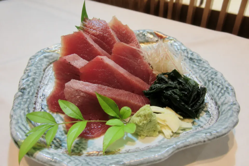 味劇場ちかのカツオ刺身