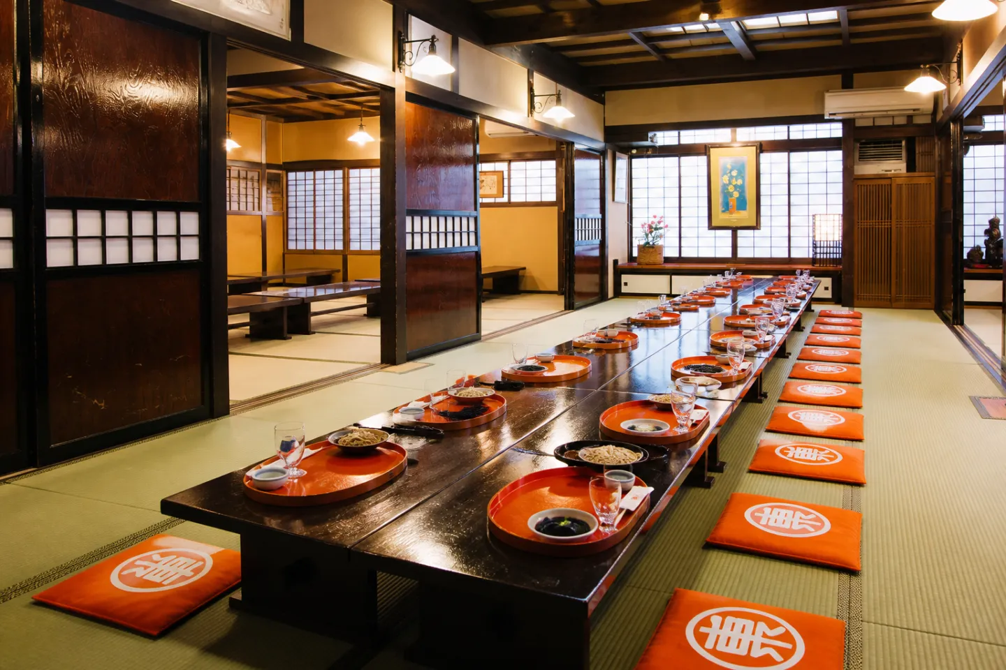 東家 本店の座敷席