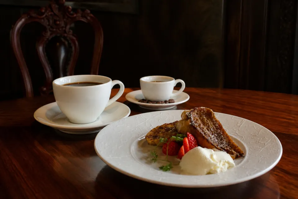 CAFÉ DRÔMEのコーヒーとデザート