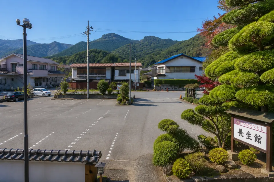 長瀞温泉 花のおもてなし 長生館の第1駐車場