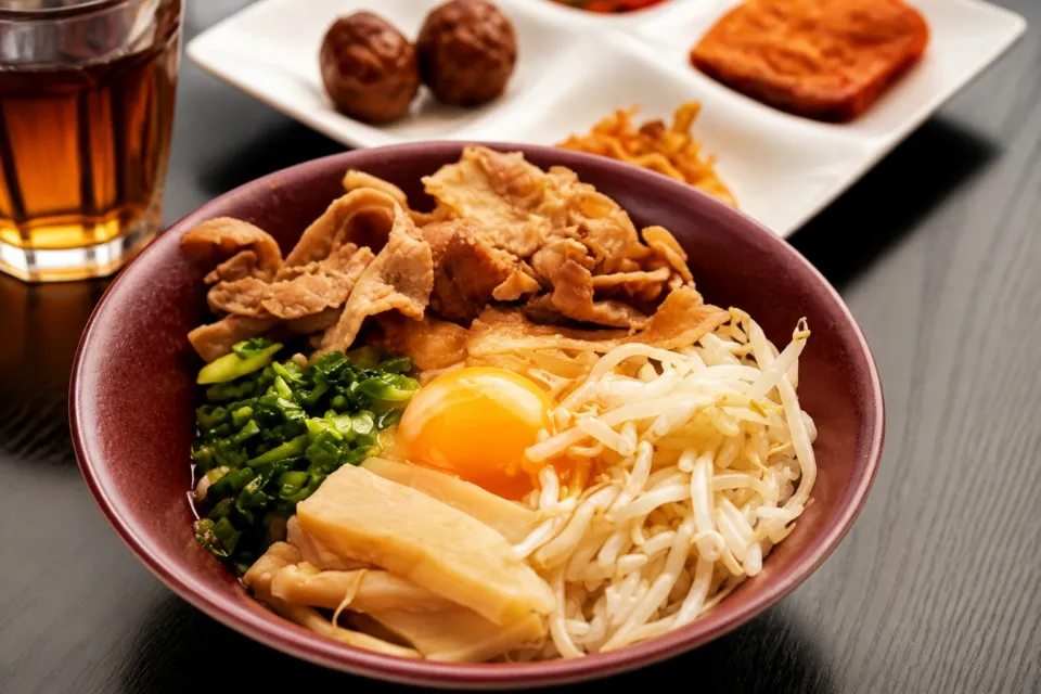 ダイワロイネットホテル徳島駅前の徳島丼