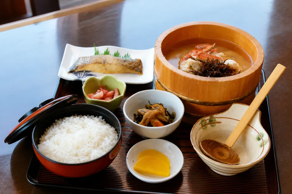 ドライブイン灯台荘のカニ汁定食