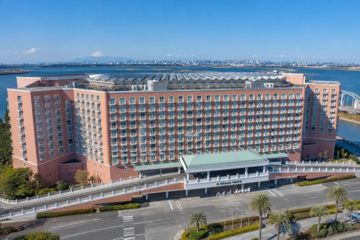 グランドニッコー東京ベイ 舞浜の東京湾に面したホテル外観