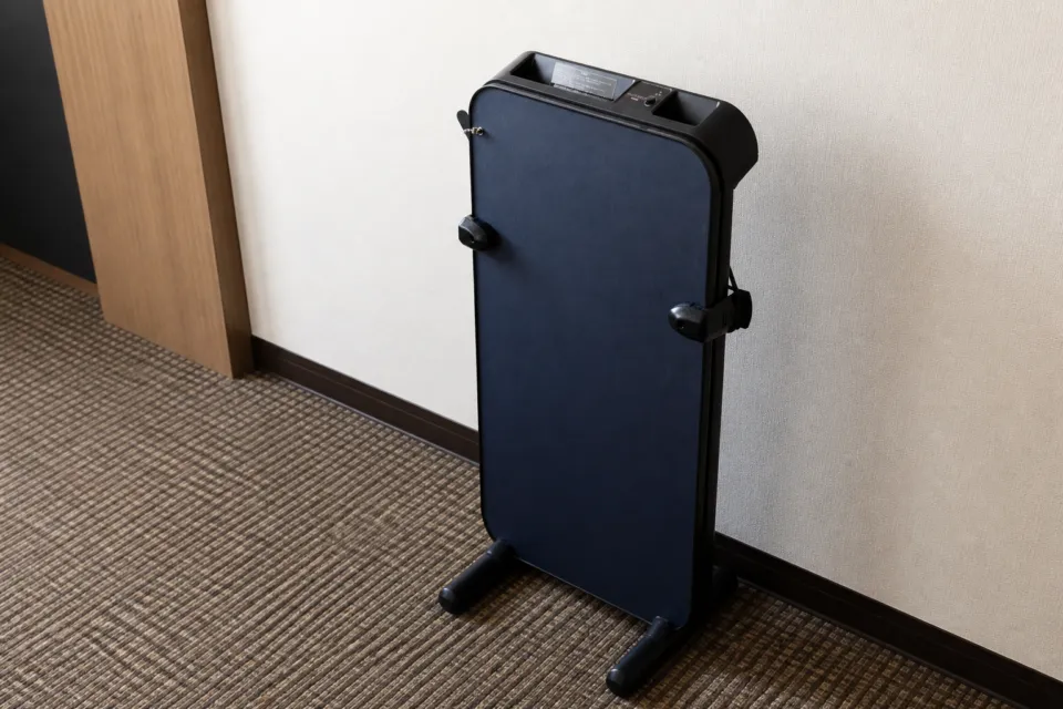 HOTEL AZ 福岡糸島店のズボンプレッサー