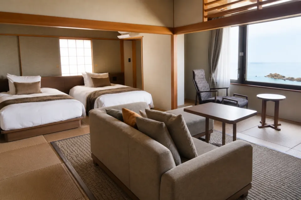 HOTEL AZUMAの露天風呂付プレミアコーナースイート