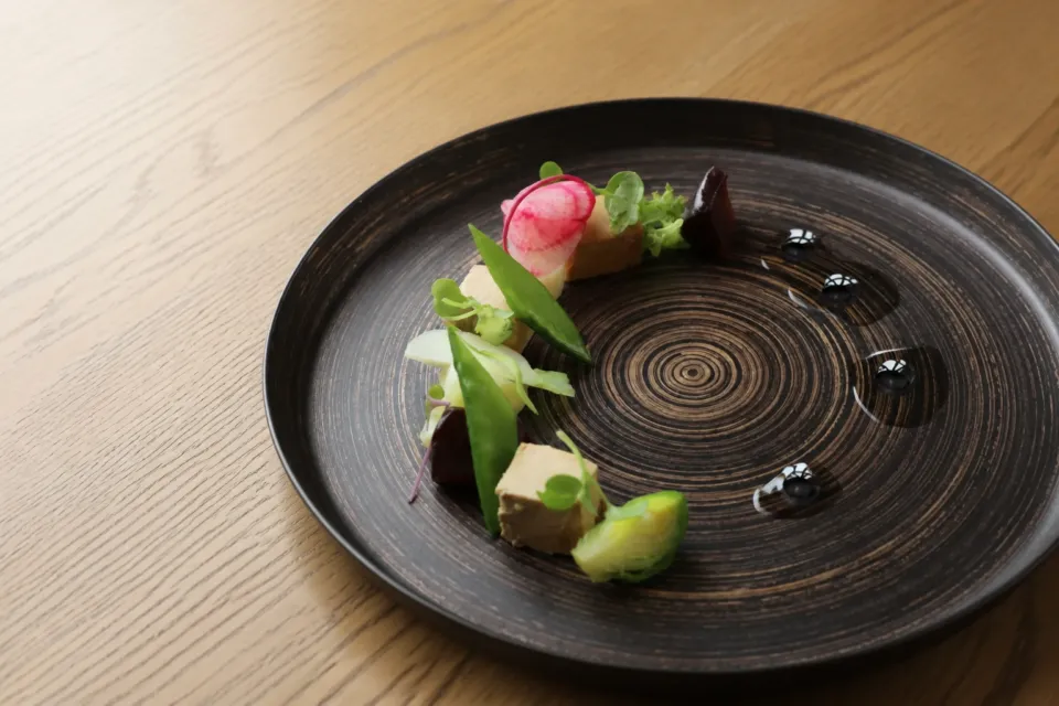 HOTEL CULTIA 太宰府の旬の食材を使った創作フレンチの一皿