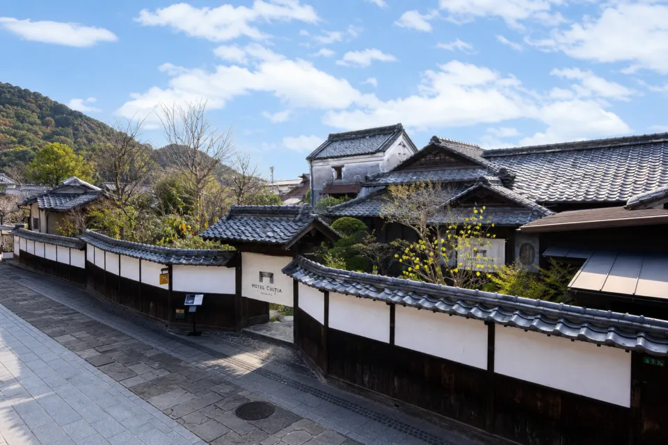HOTEL CULTIA 太宰府の歴史ある建物の外観