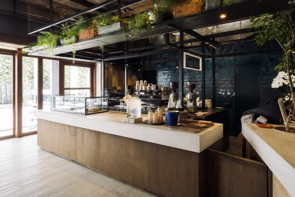 HOTEL CYCLEの館内にあるYard Cafe