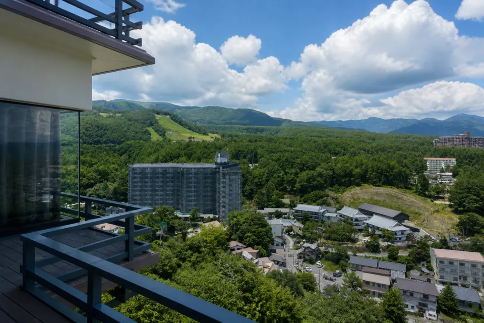 ホテル櫻井の草津温泉スキー場方面を望む眺望