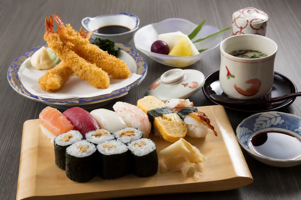 宝生寿しのコース料理3