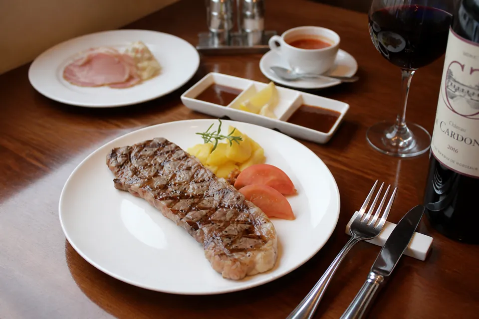 育風堂精肉店の増田和牛サーロインステーキ