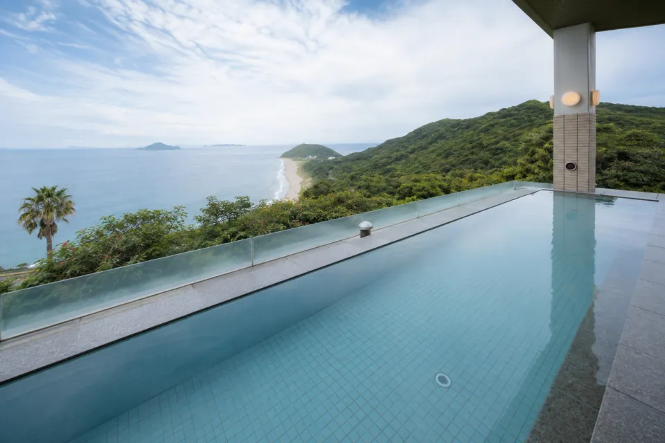 伊良湖オーシャンリゾートの海を望む浴槽
