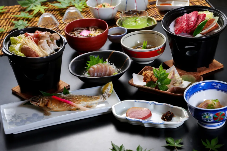 祖谷の宿 かずらやの肉料理を含む会席料理