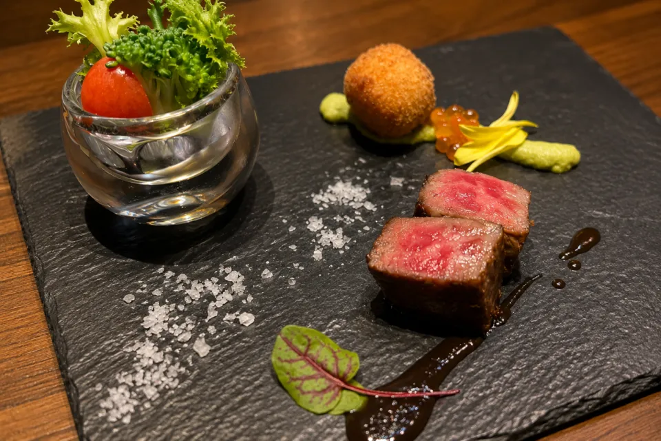 鏡ヶ浦温泉 rokuzaの肉料理と前菜