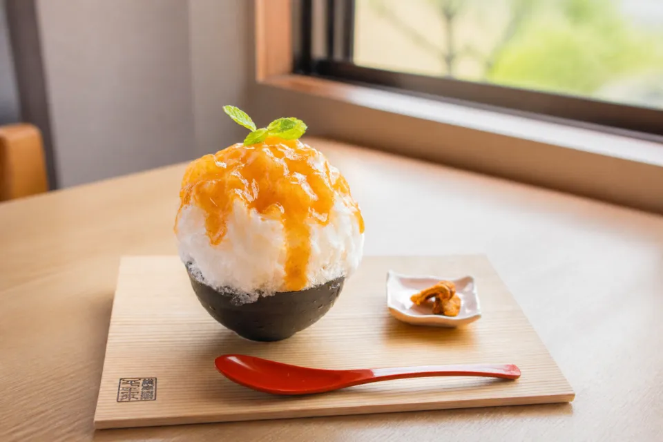 柿の葉ずし 平宗 法隆寺店の奈良県産富有柿を使った夏季限定の柿氷