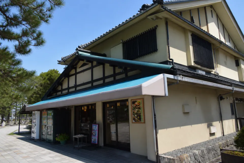 柿の葉ずし 平宗 法隆寺店の正面外観