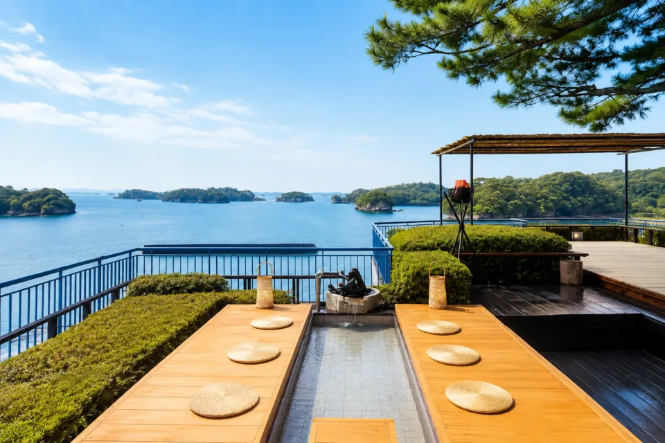 小松館 好風亭の松島湾を望むテラス席