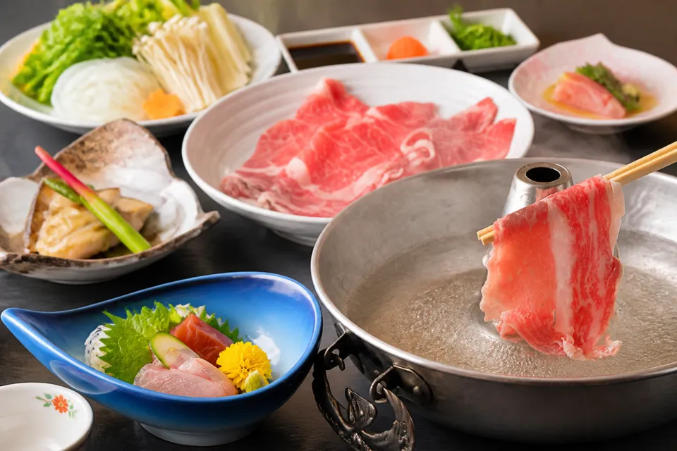 草津ナウリゾートホテルの日本料理紅流茶