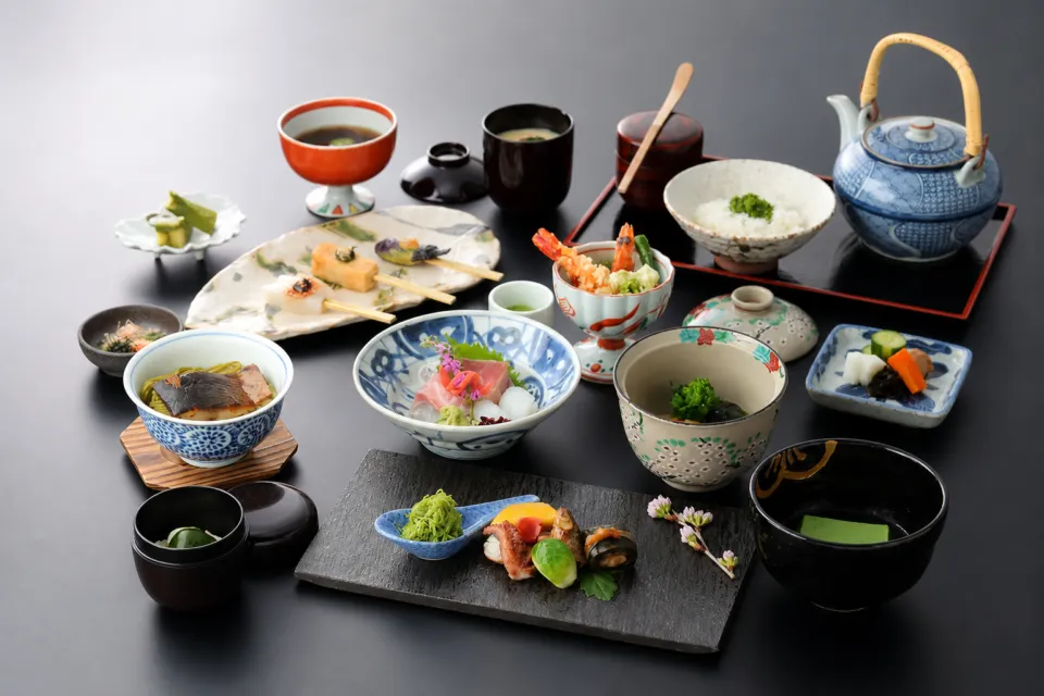 京料理 辰巳屋の抹茶料理の膳