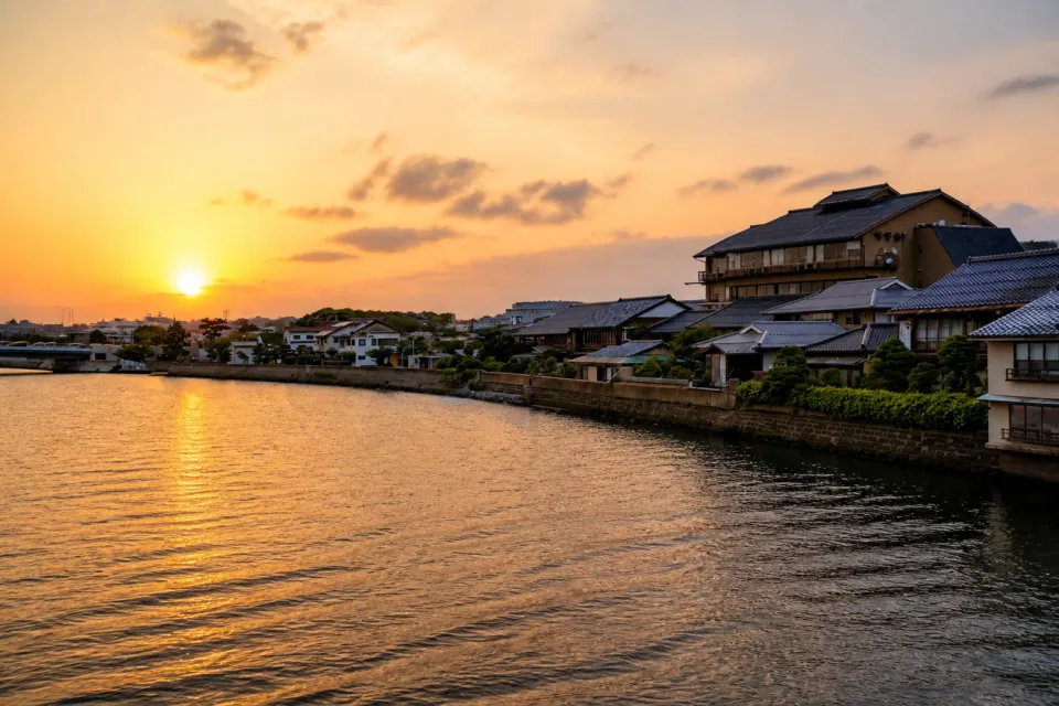 皆美館の夕暮れの宍道湖