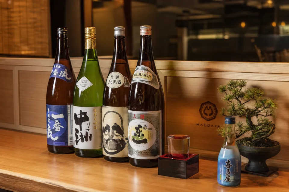 博多もつ鍋 前田屋 総本店の日本酒の瓶