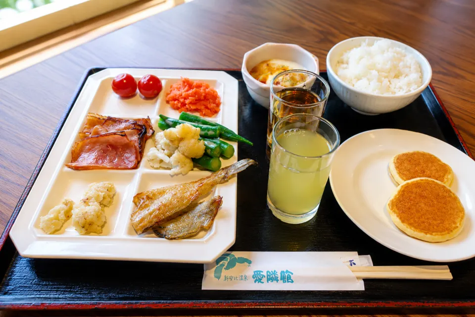 結びの宿 愛隣館の和洋朝食